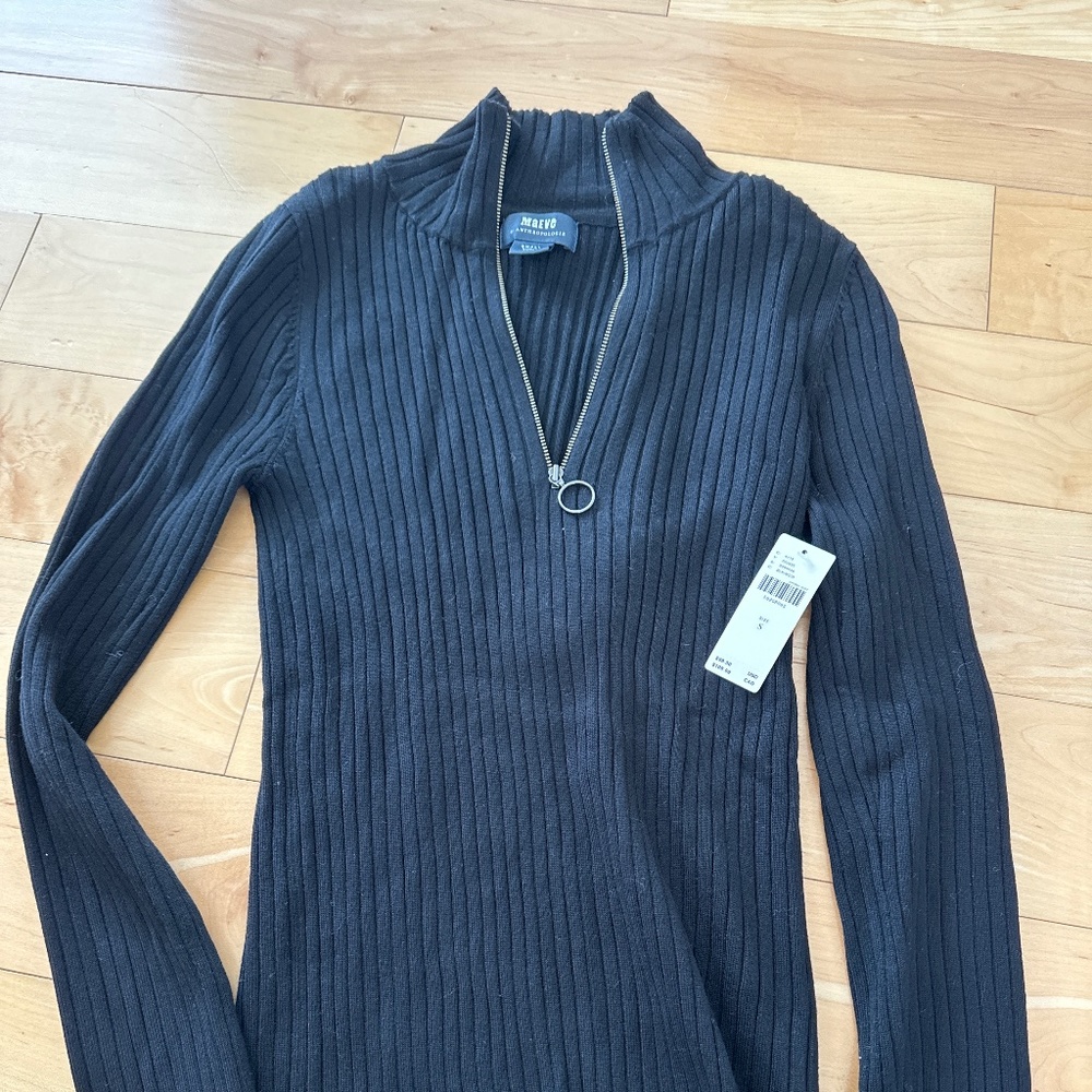 Black Zip turtleneck sweater (Anthropologie) size S Tags attached